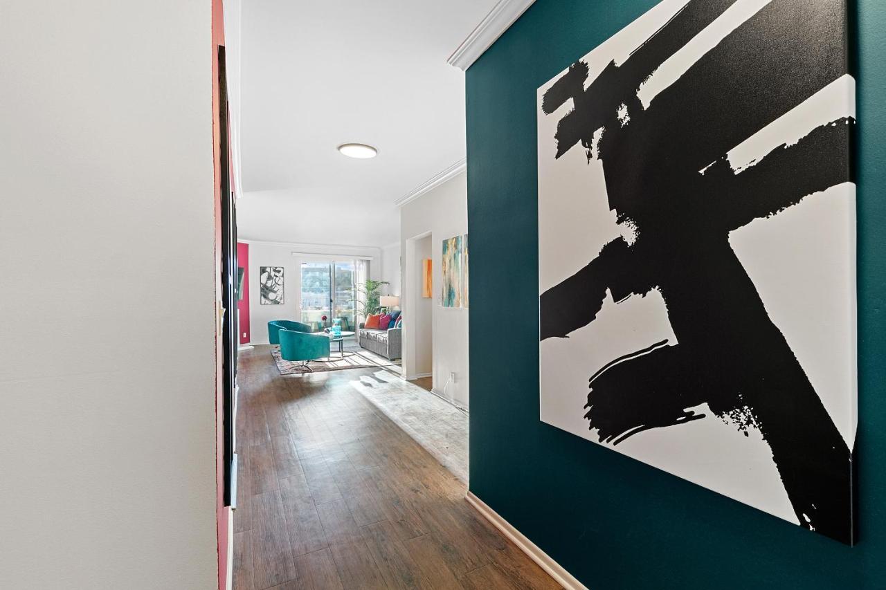 Beverly Hills Chic 2 Bed 2Bath With Patio And Parking 309 Лос-Анджелес Екстер'єр фото